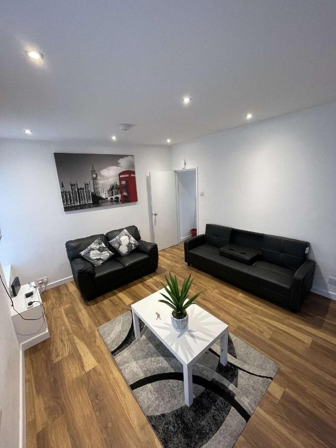 Central Serviced Apartments - Two Bedroom Apartment Cardiff Exterior foto